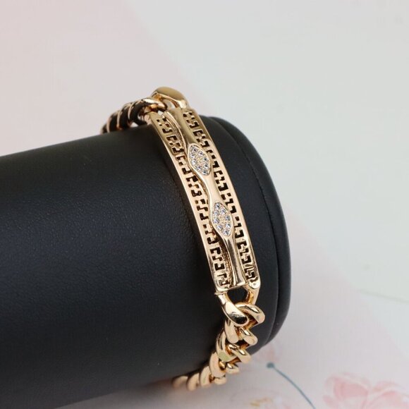 "Elegant Rose Gold Link Bracelet with Sparkling Dual Marquise Design, XPBL0955 - Picture 9 of 12